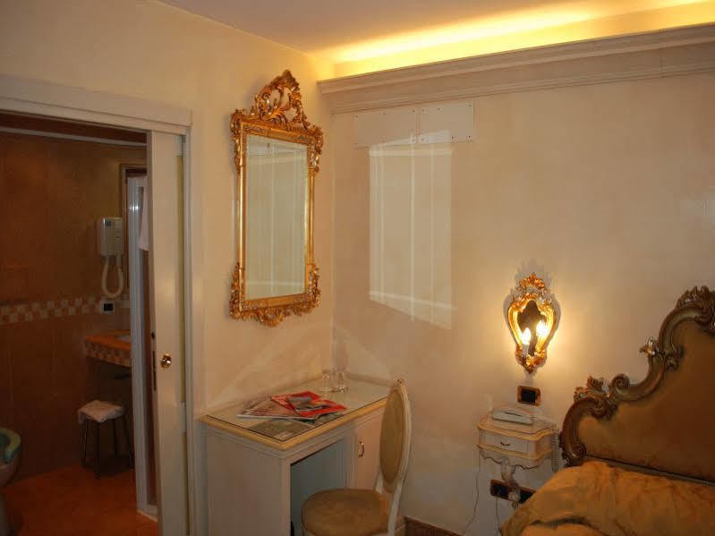 Vecellio Hotel Venice Ngoại thất bức ảnh